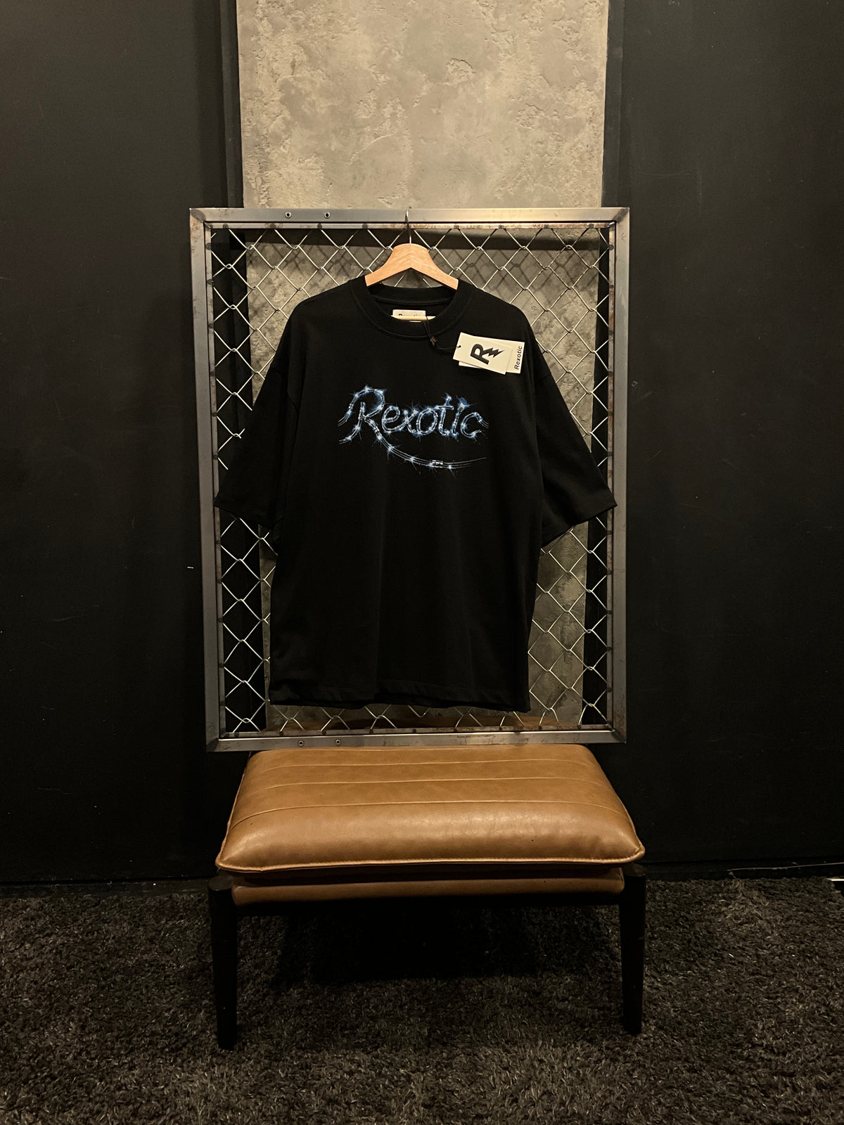 Camiseta brillando en la oscuridad