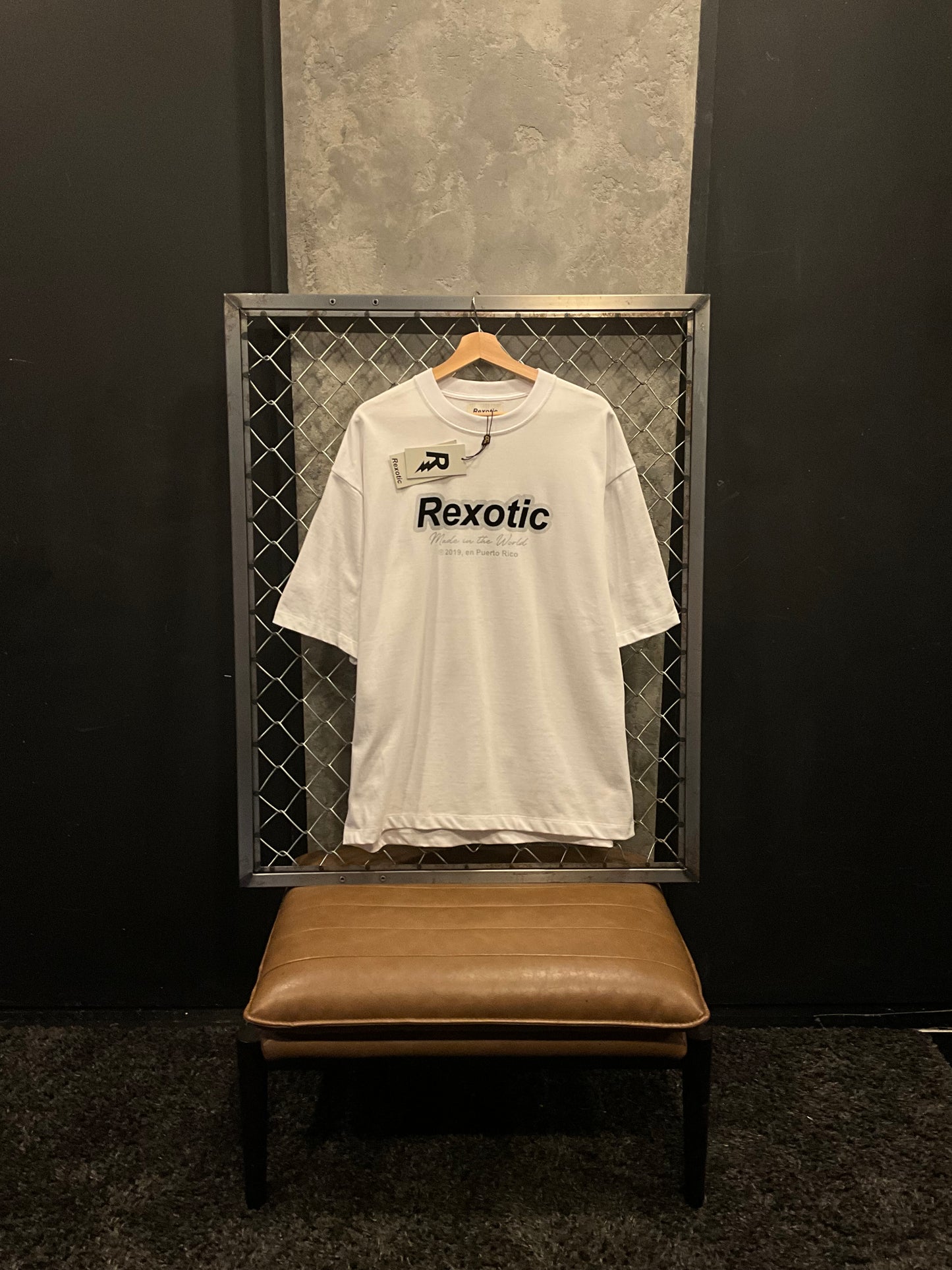 VELVET | Rexotic T-Shirt (Terciopelo)